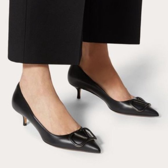 Valentino VLOGO Signature Black Decal Leather Heel Pumps 35 - Picture 2 of 8